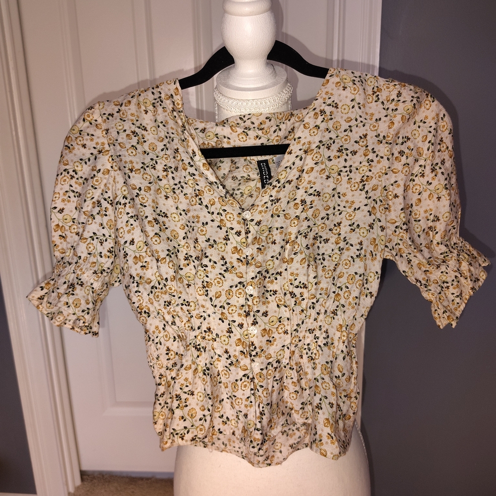 H‎  Divided Xs Euc Floral Button-Front Peplum Top - Yellow/White